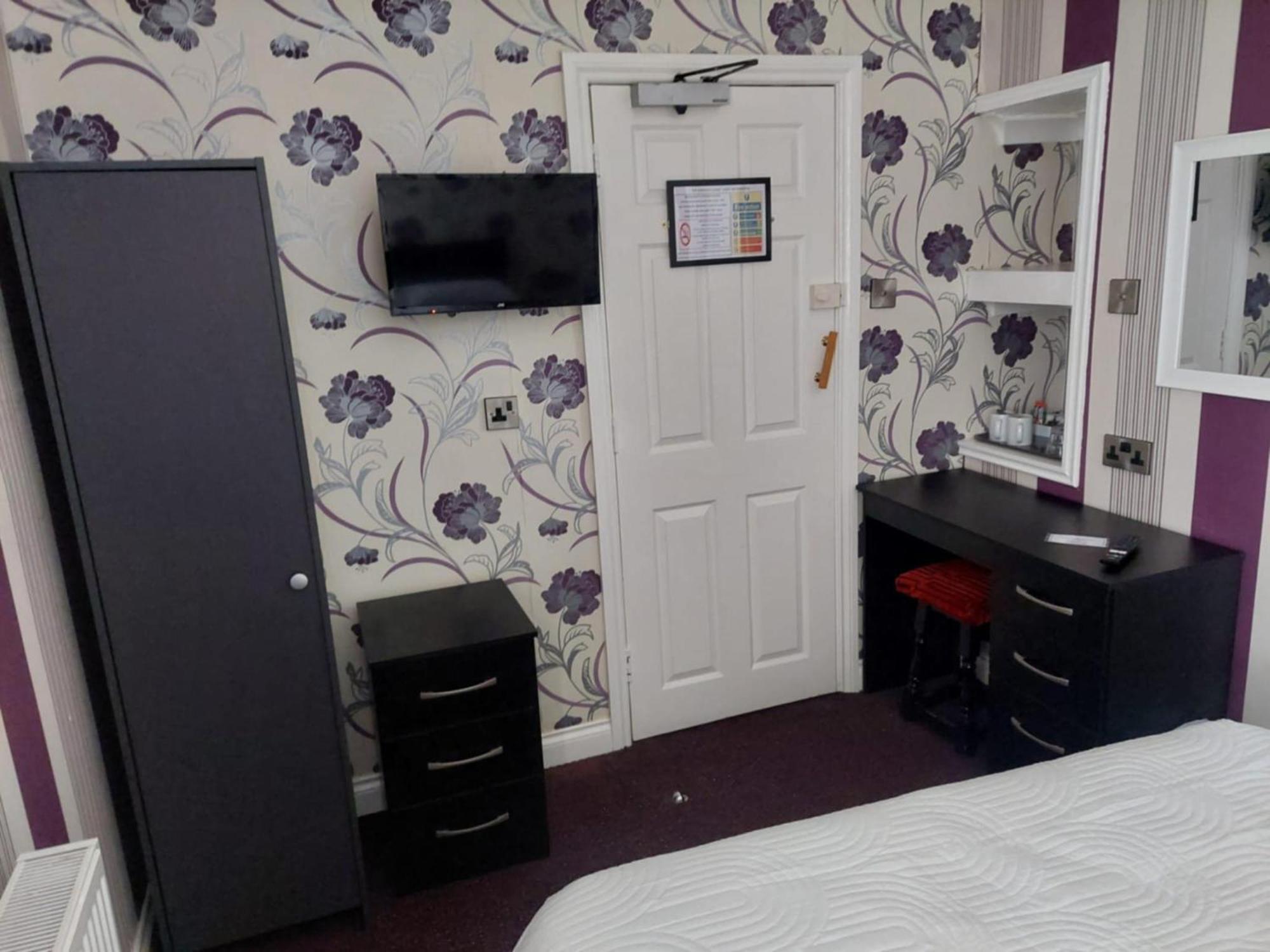 Edenfield Lodge — Photos 1